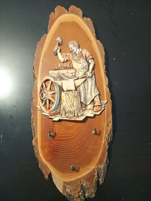 Porta-Chaves de parede em madeira	Vintage		Como novo