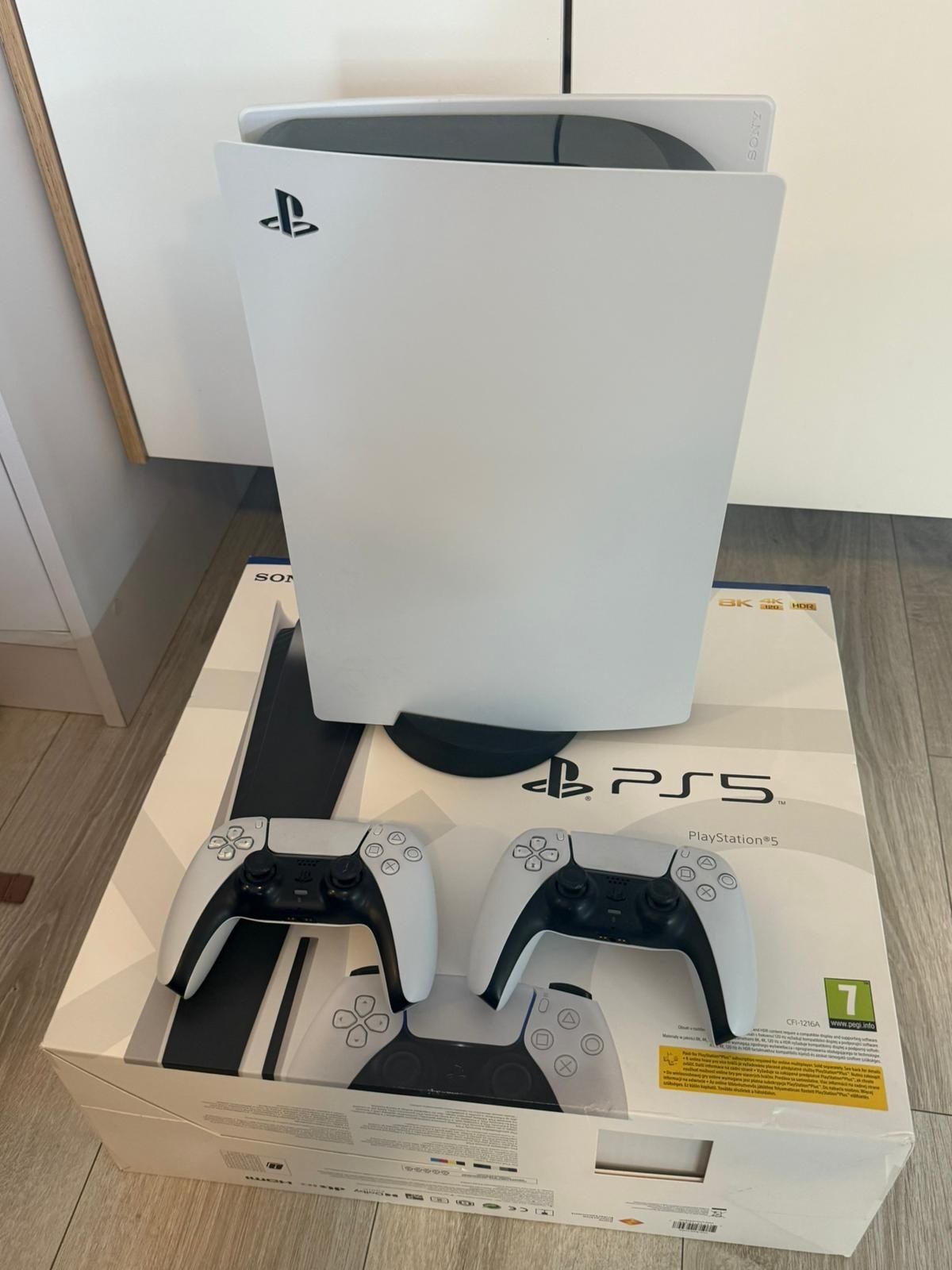 Konsola PlayStation 5 z napędem + 2 pady + gwarancja