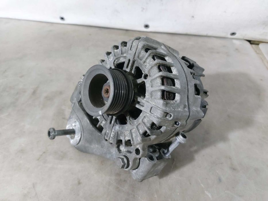 Audi Q7 10-15 Генератор 3.0 / Ауди Ку7