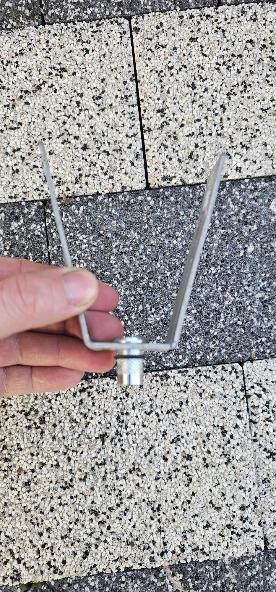 Wieszak do blachy trapezowej 100szt.