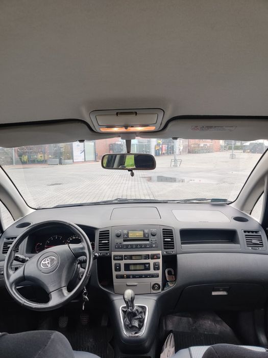 Toyota corolla verso 2003 90km 2.0 d4d