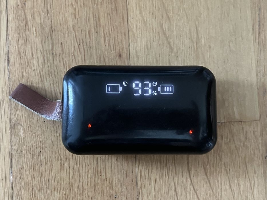 Słuchawki douszne TWS BT5.0 bezprzewodowe