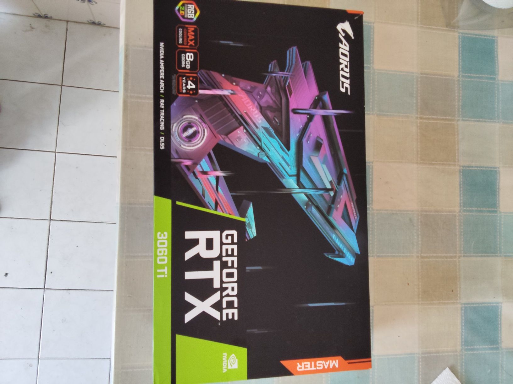 Vendo placa gráfica GeForce RTX 3060 ti 8 GB