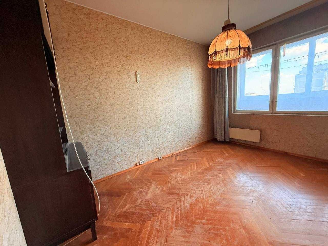 Продаж 2к квартири Рональда Рейгана 30а