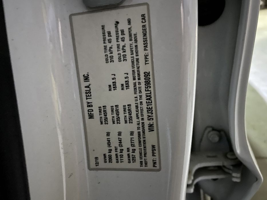 Tesla M3 Standard Plus