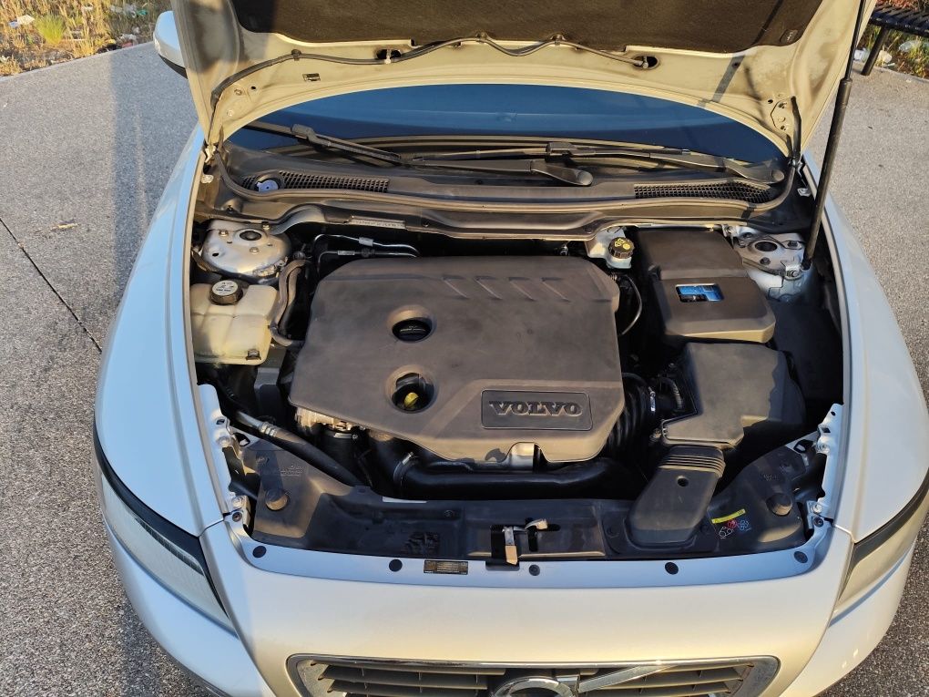 V50 1.6D Drive 2011 - impecável
