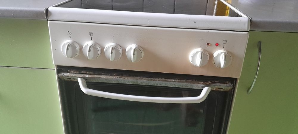 Продам електроплиту