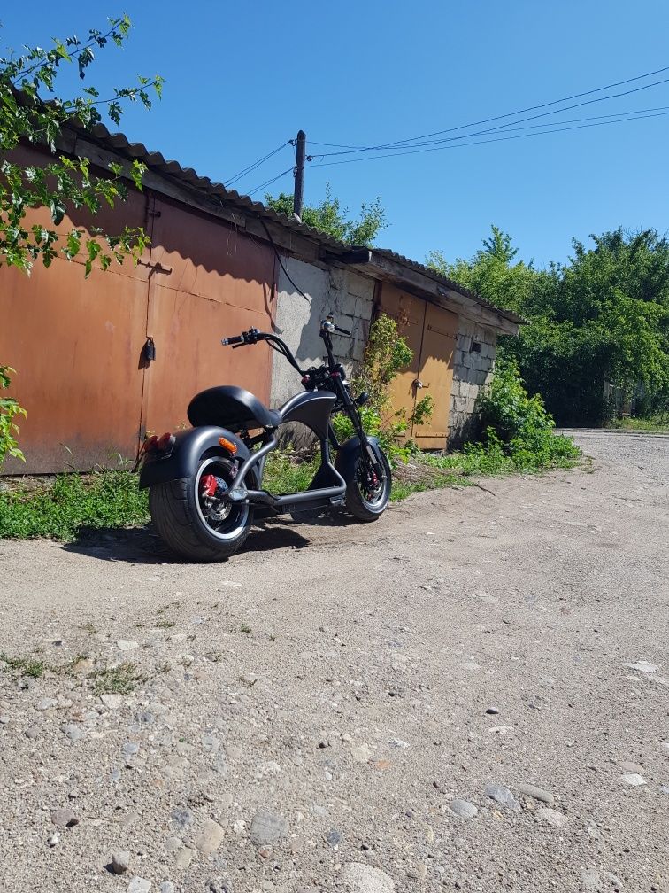 Електроскутер 2 КВт