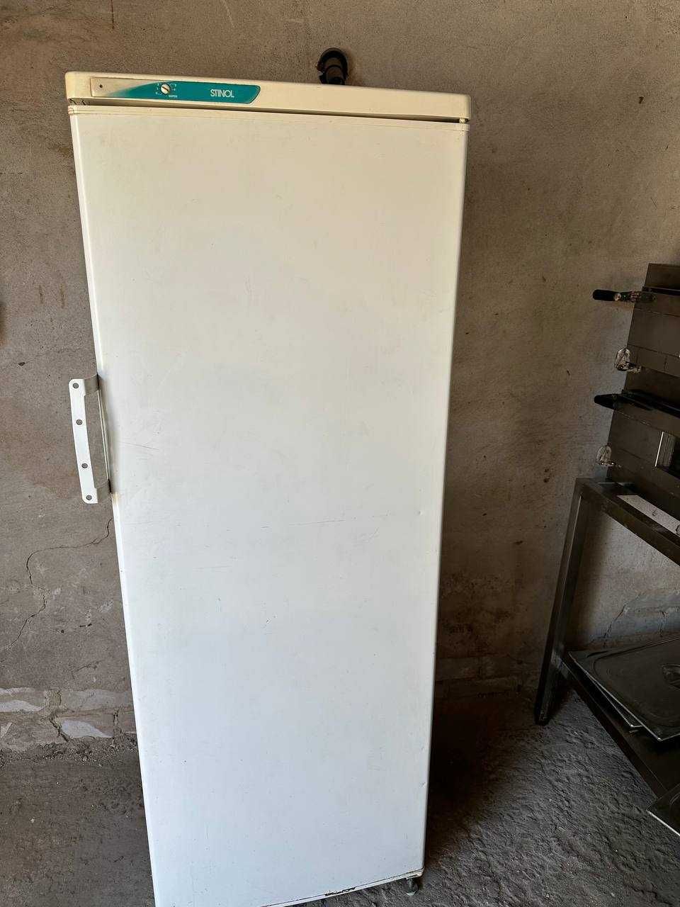 Срочно продам морозильную камеру