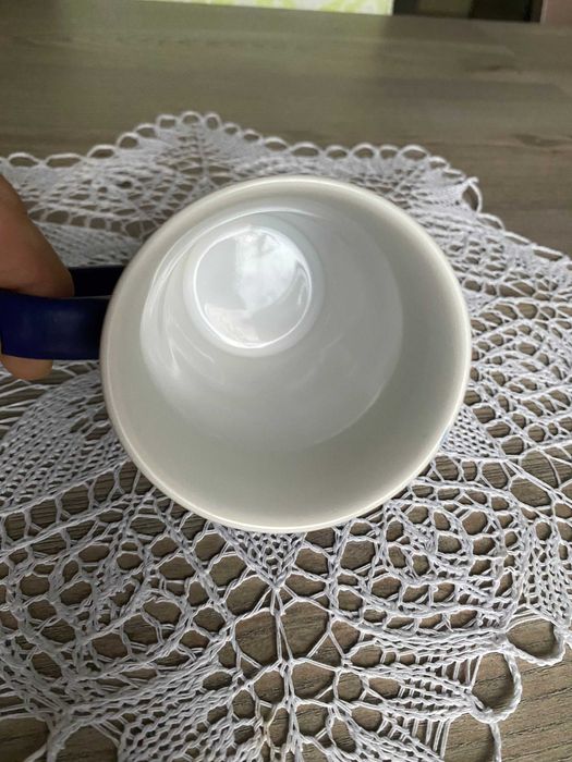 Kubek ceramiczny do kawy herbaty granatowy pamiątkowy Rawicz