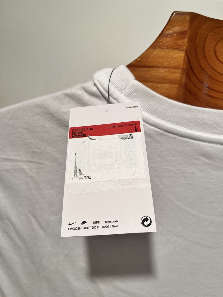 T-Shirt Branca | Nike Dri Fit