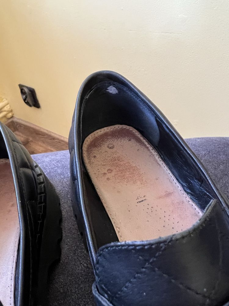 Mokasyny loafersy półbuty Tuffoni czarne na platformie r.37