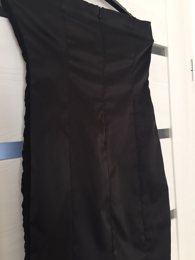Sukienka z haftem Jane Norman rozmiar M 38
