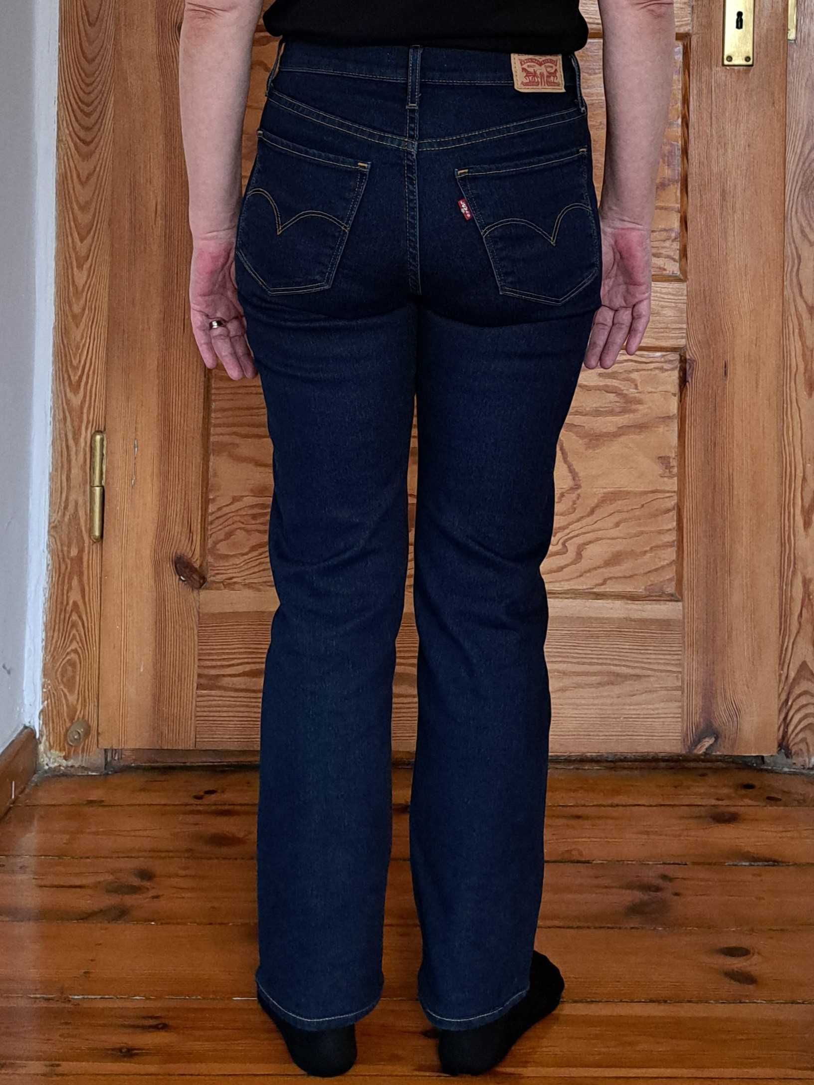 Levi's jeansy 314 prosta nogawka rozm. 26