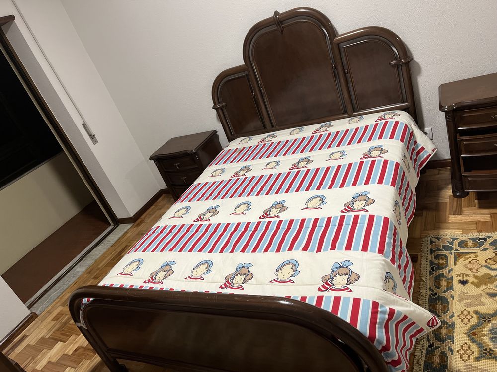 Quarto completo mesas cabeceira cama comoda com espelho,