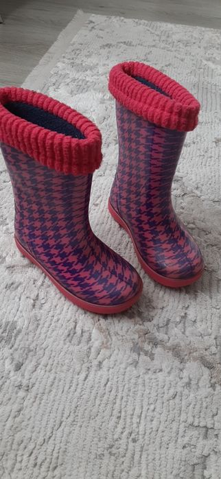 Чоботи, резинові чоботи . Гумове взуття
