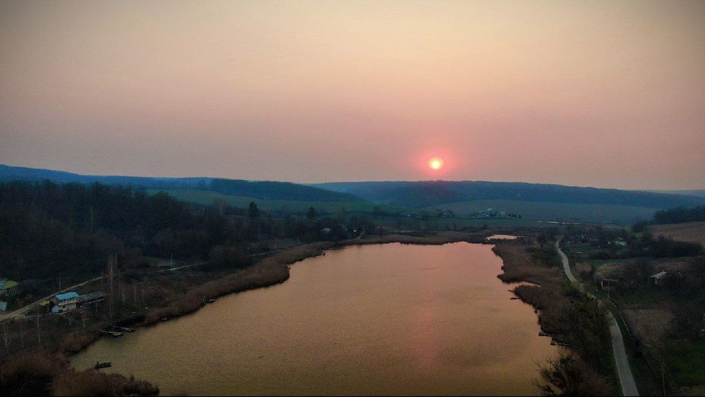 Рибацькі будинки на озері. Баня,чан, с. Киданівка, Богуславський р-н