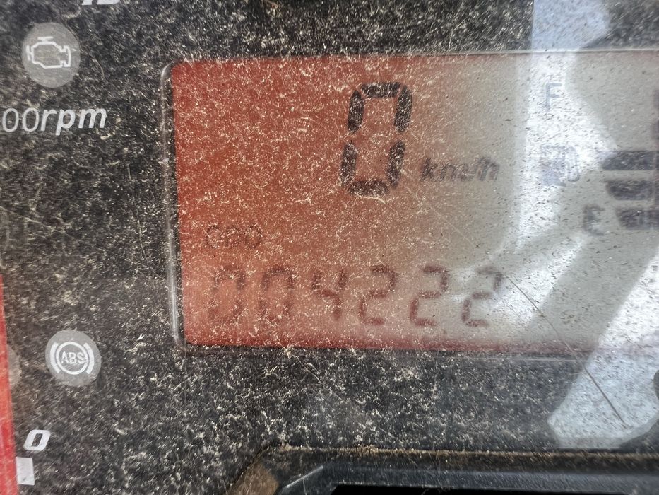 Moto UM 125 cc adventur grand tour