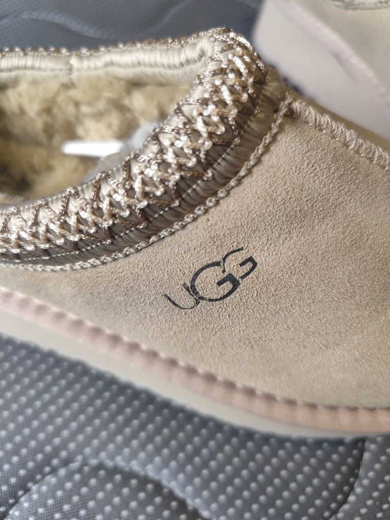 Sandália tipo UGG  38