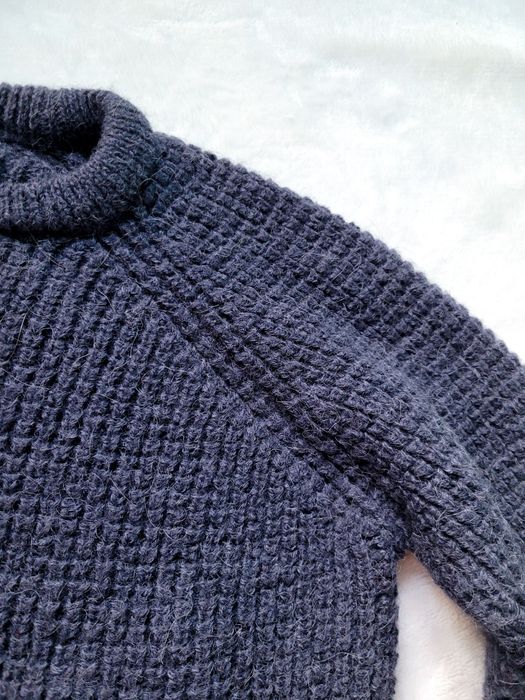 Granatowy sweter z alpaka wełniany puszysty miękki