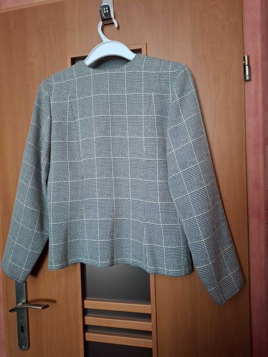 Żakiet czarno biały w krateczkę pepitkę jak nowy ozdobne patki r. 38