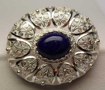 Srebrna filigranowa broszka z lapis lazuli