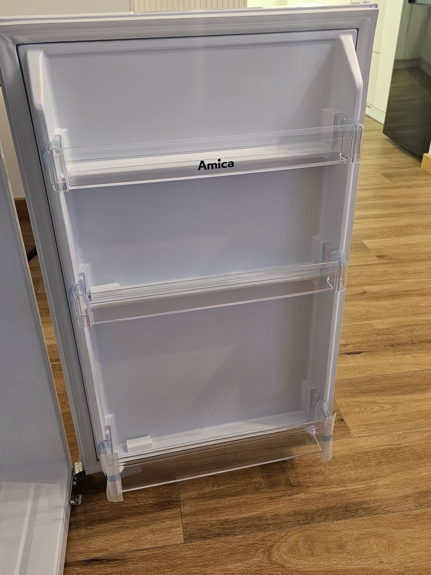 Lodówka Amica BC137.4