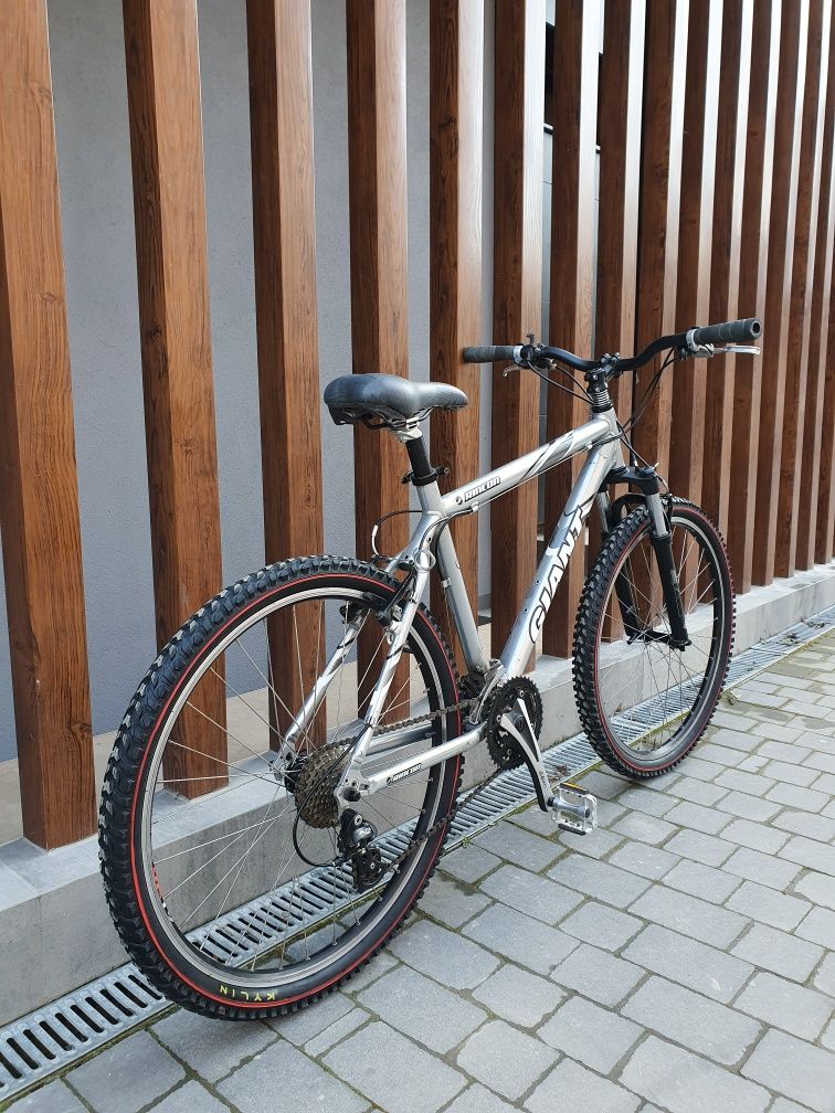 Велосипед Giant Rincon 26" Shimano Altus, Rock Shox