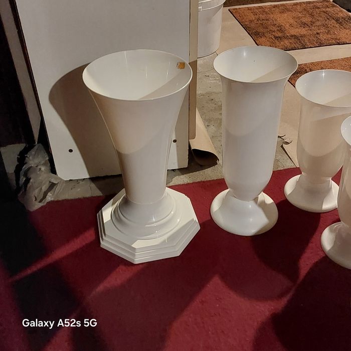 Sprzedam nowe i używane flakony na kwiaty