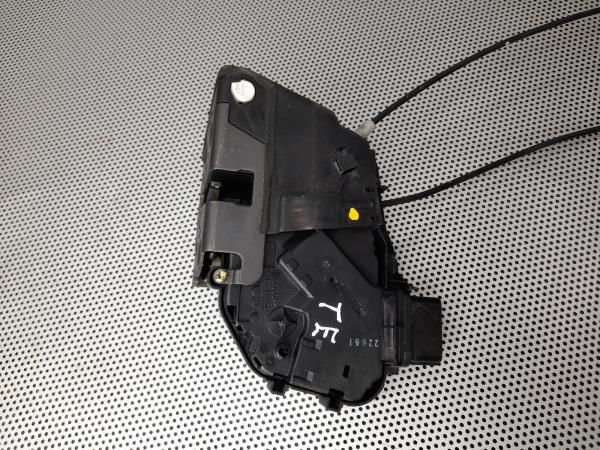 Fechadura / fecho porta trás esquerdo MAZDA 3 (BK)