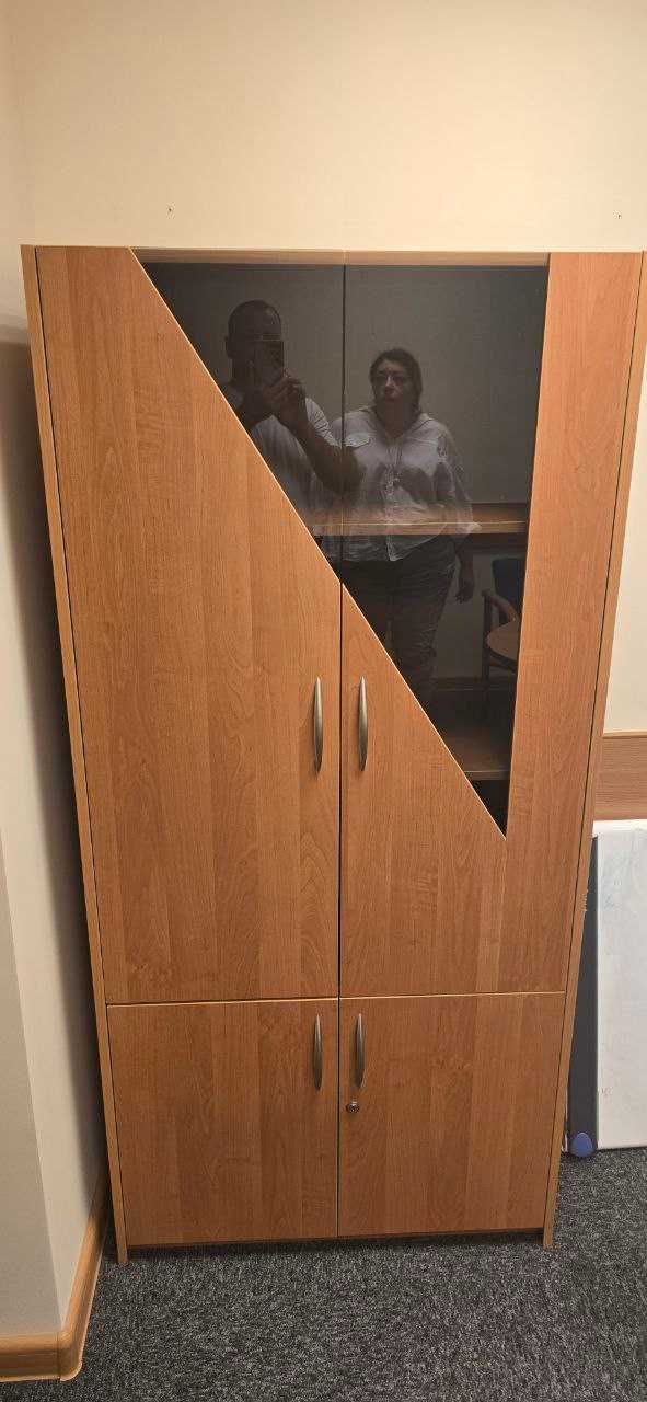 Wysokiej jakości meble biurowe. Komplet. Stan idealny!