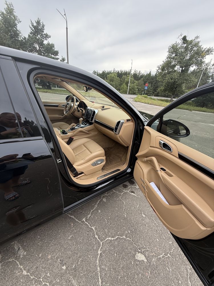 Продам Porsche Cayenne 2017 року, 3.6 бензин