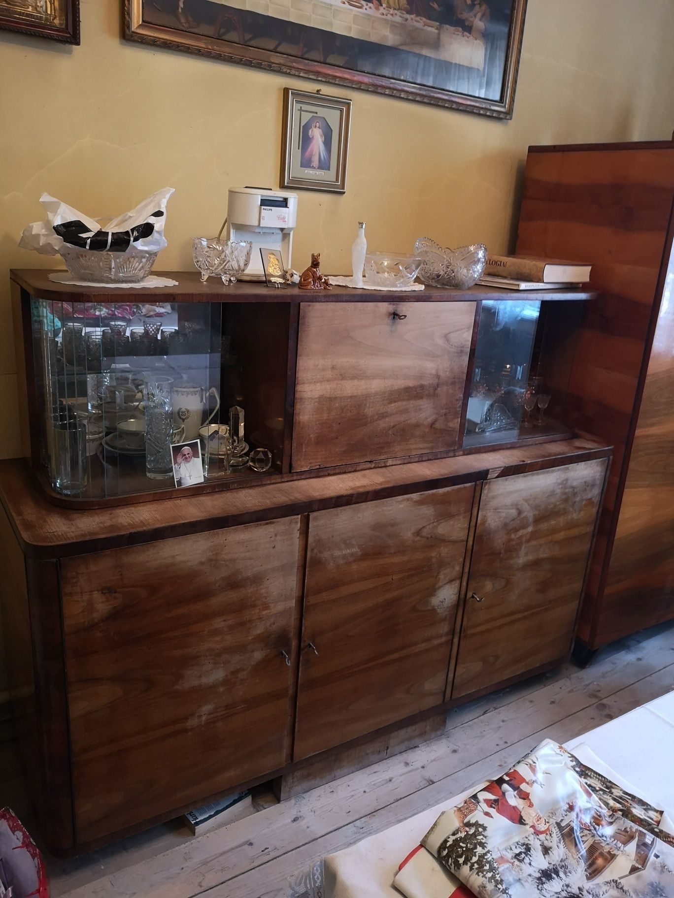 Kredens drewniany lata 60te