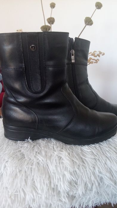 Skórkowe kozaczki botki docieplane 40