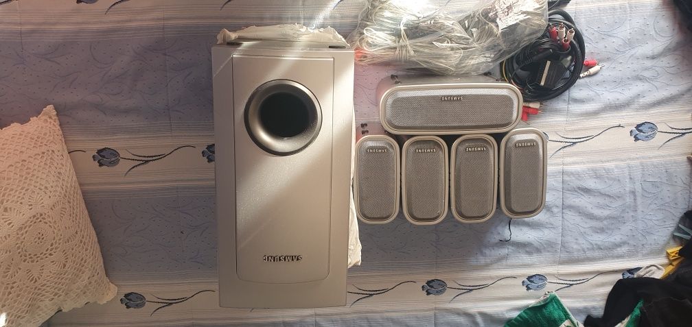 Colunas surround Samsung