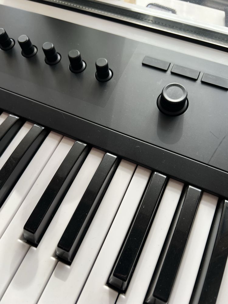 Midi Клавіатура Native instruments A61