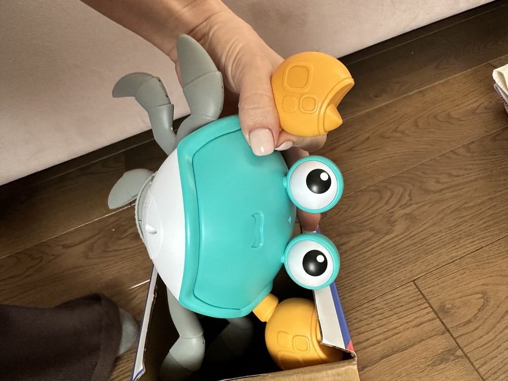 Іграшка краб induction electronic crab
