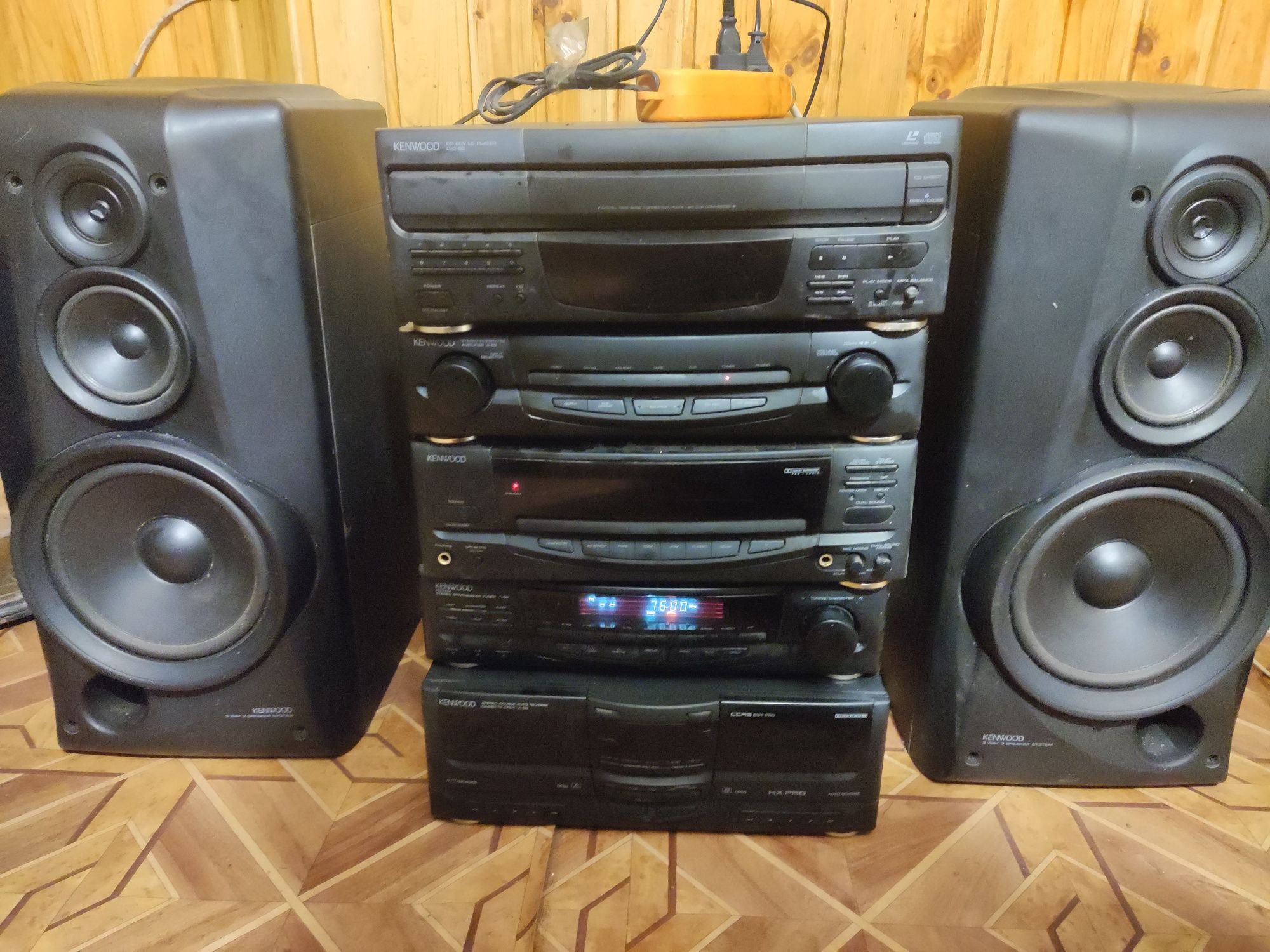 Музыкальный центр /система Kenwood А68/s68