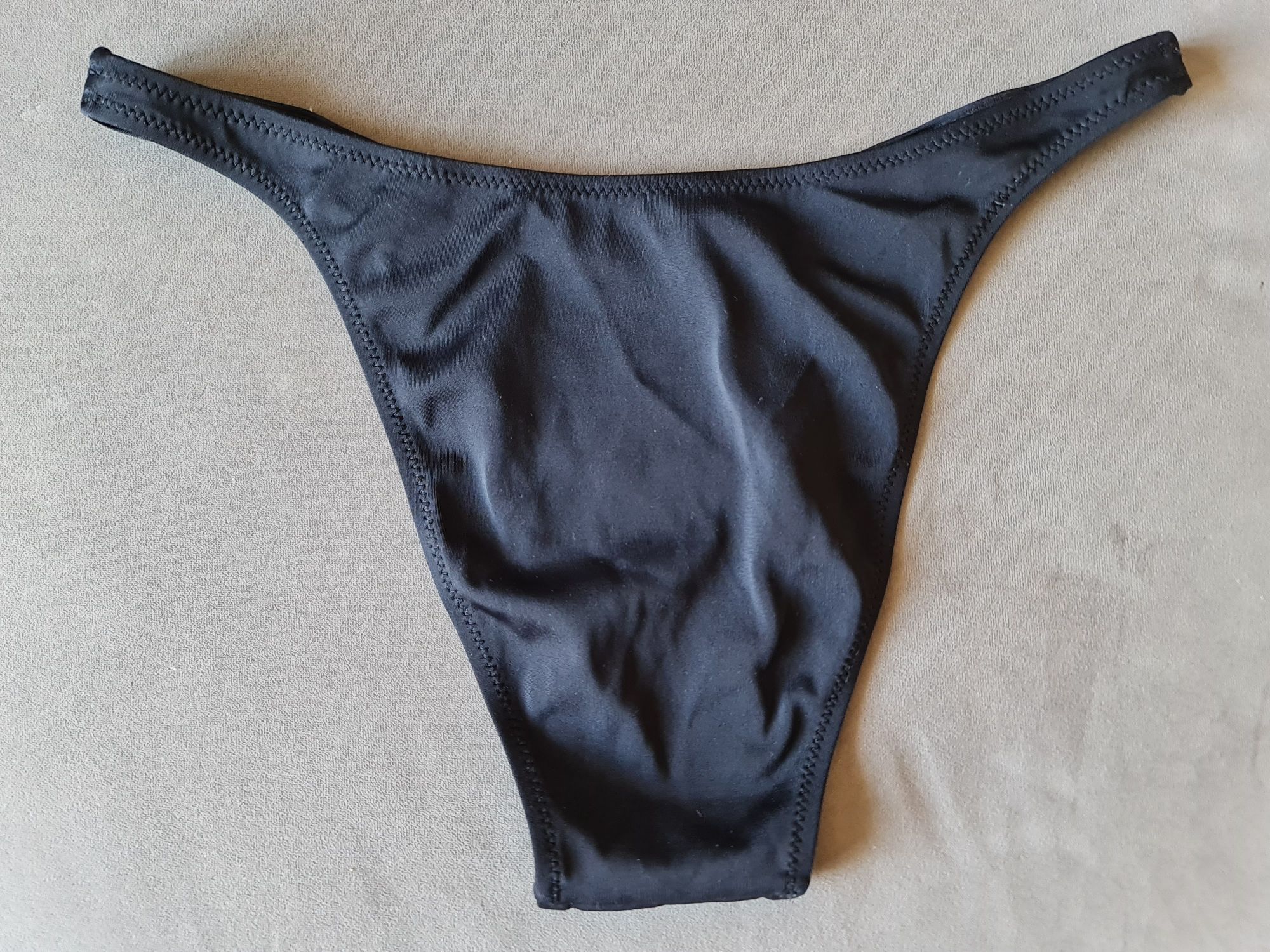 Bikini Triumph czarne EU 75C/38A