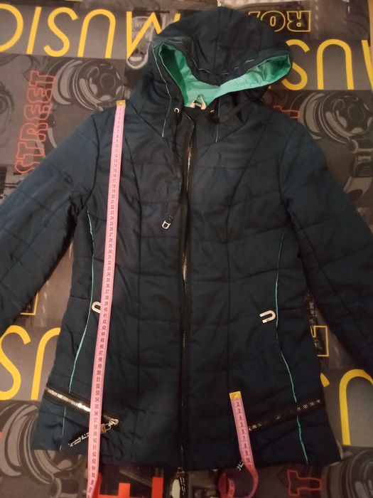 Вітровка, куртка 44 розміру. Весна , осінь.