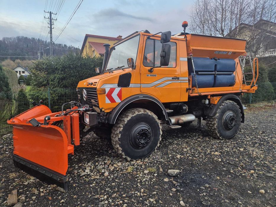 Mercedes Unimog U1600