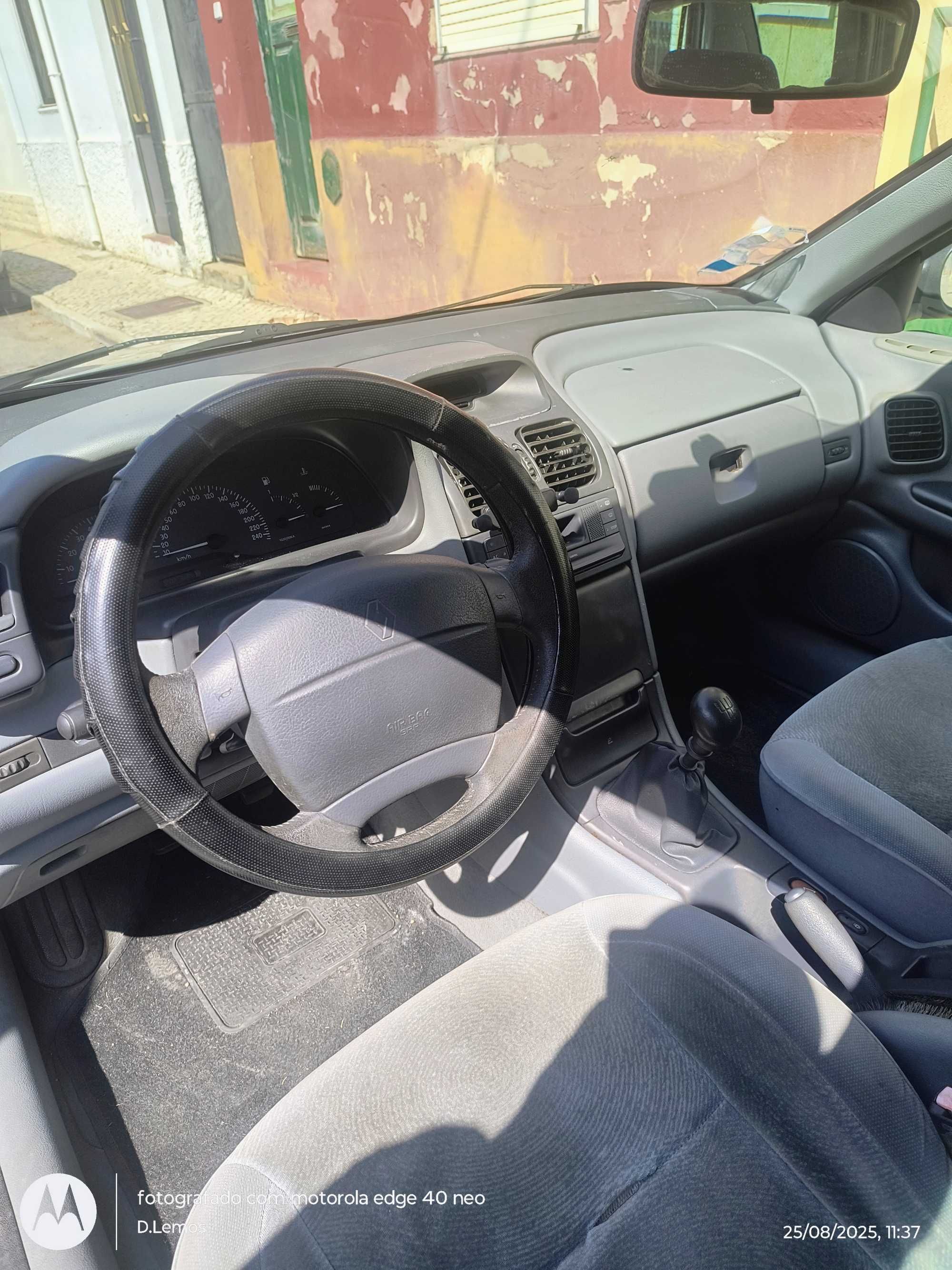 Renault laguna ano 2000 impecável sem problemas tudo ok
