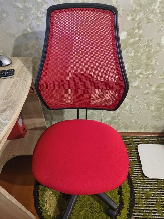 Комп'ютерне крісло