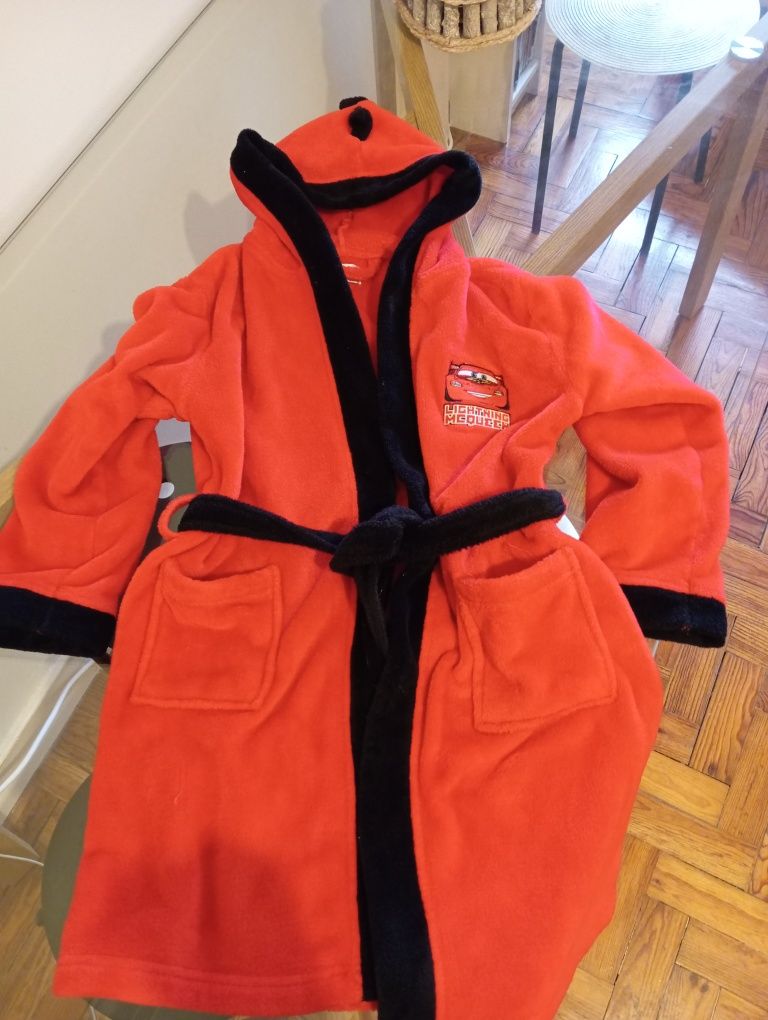 Robe 8 anos Cars