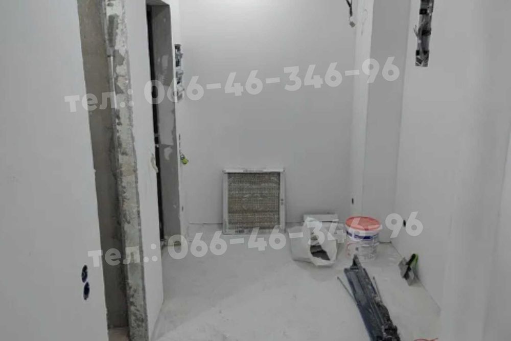 Поклейка шпалер та малярні роботи у Києві Майстер по ремонту квартир