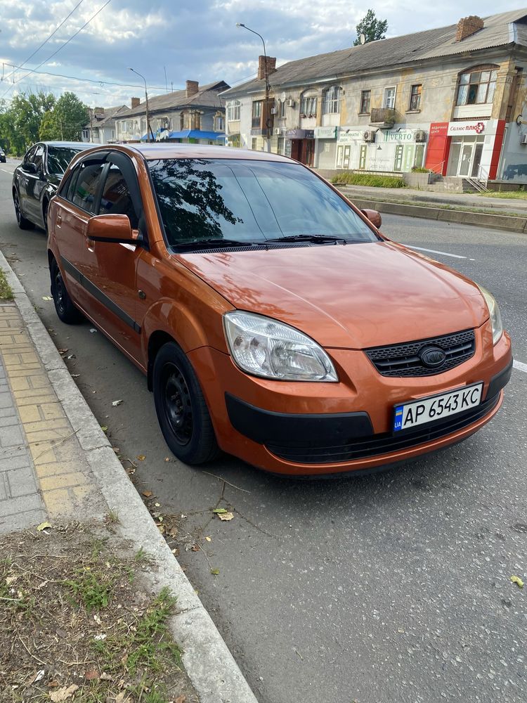 Продам Kia rio 2 (jb)
