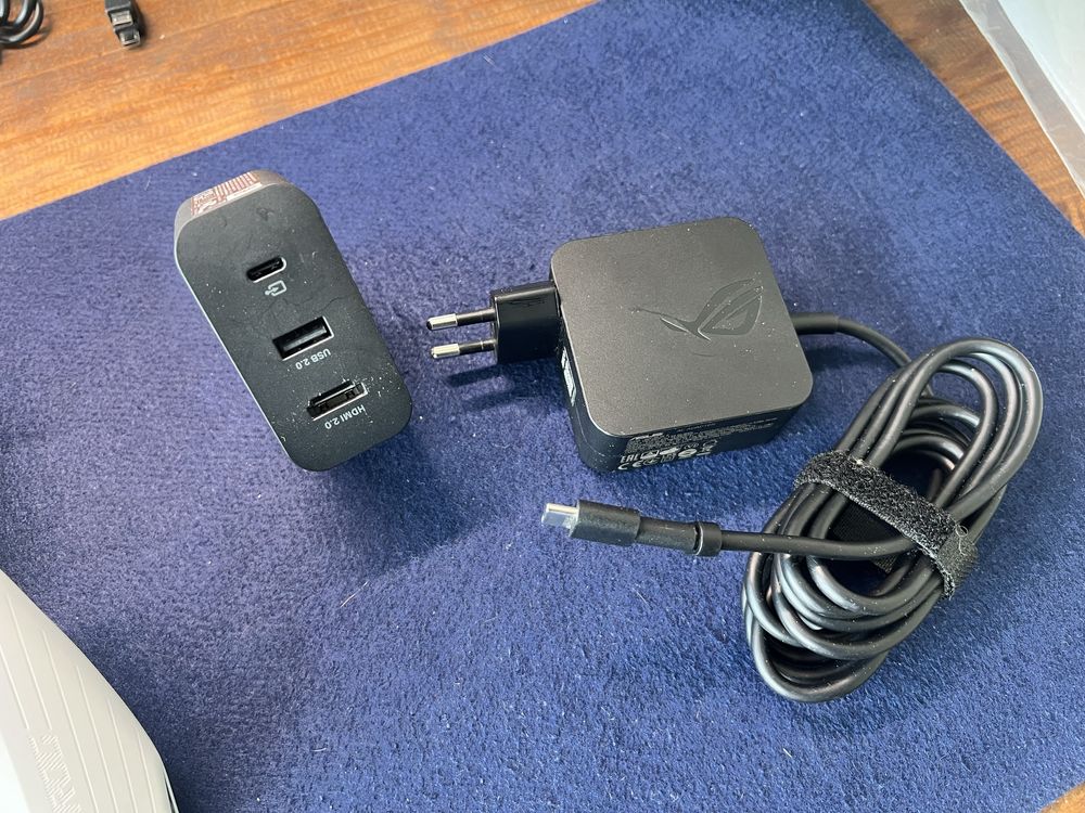 Asus ROG Ally Z1 Extreme + dock