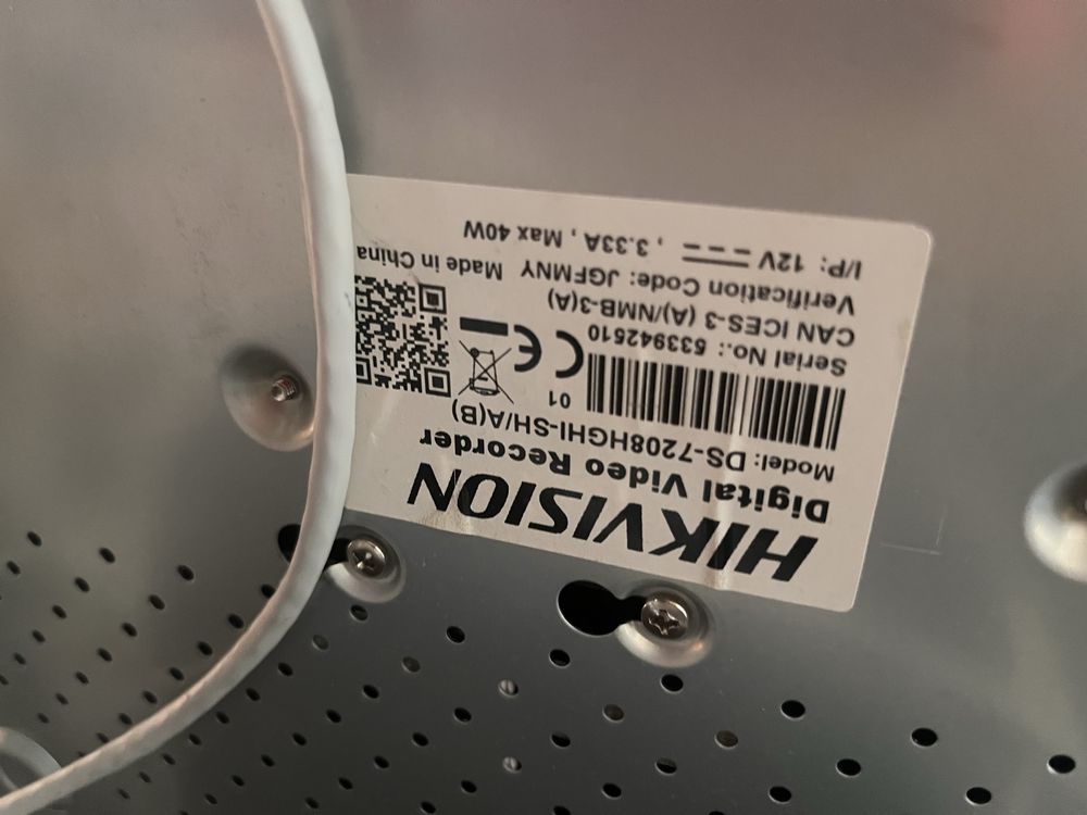 Hikvision 8 kamer plus rejestrator