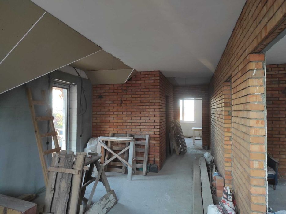 Будинок в Пирогово. 5 кімнат, 2 поверхи, всі комунікації, прописка.