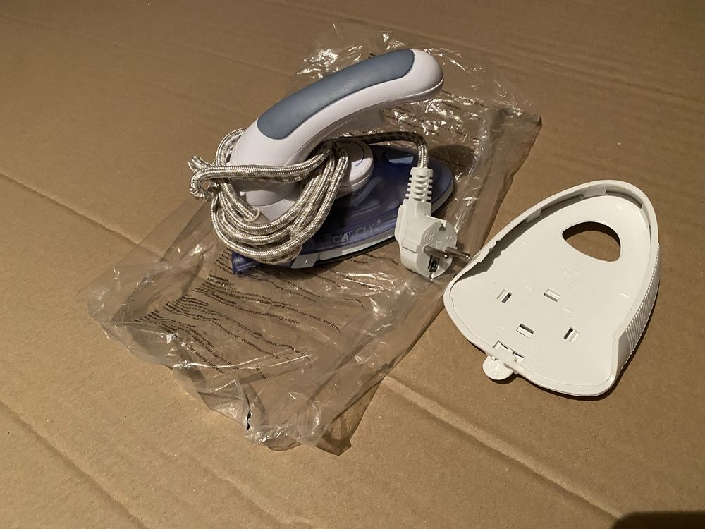 Podróżne żelazko Clatronic 800 w
